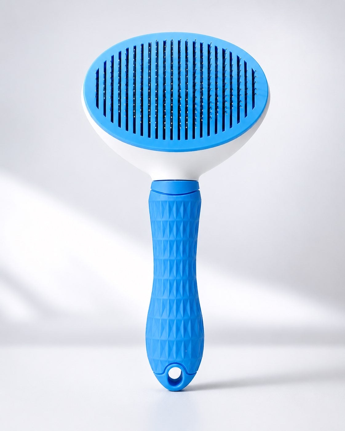 Brosse de toilettage auto-nettoyante pour chien et chat – anti-poils et démêlante